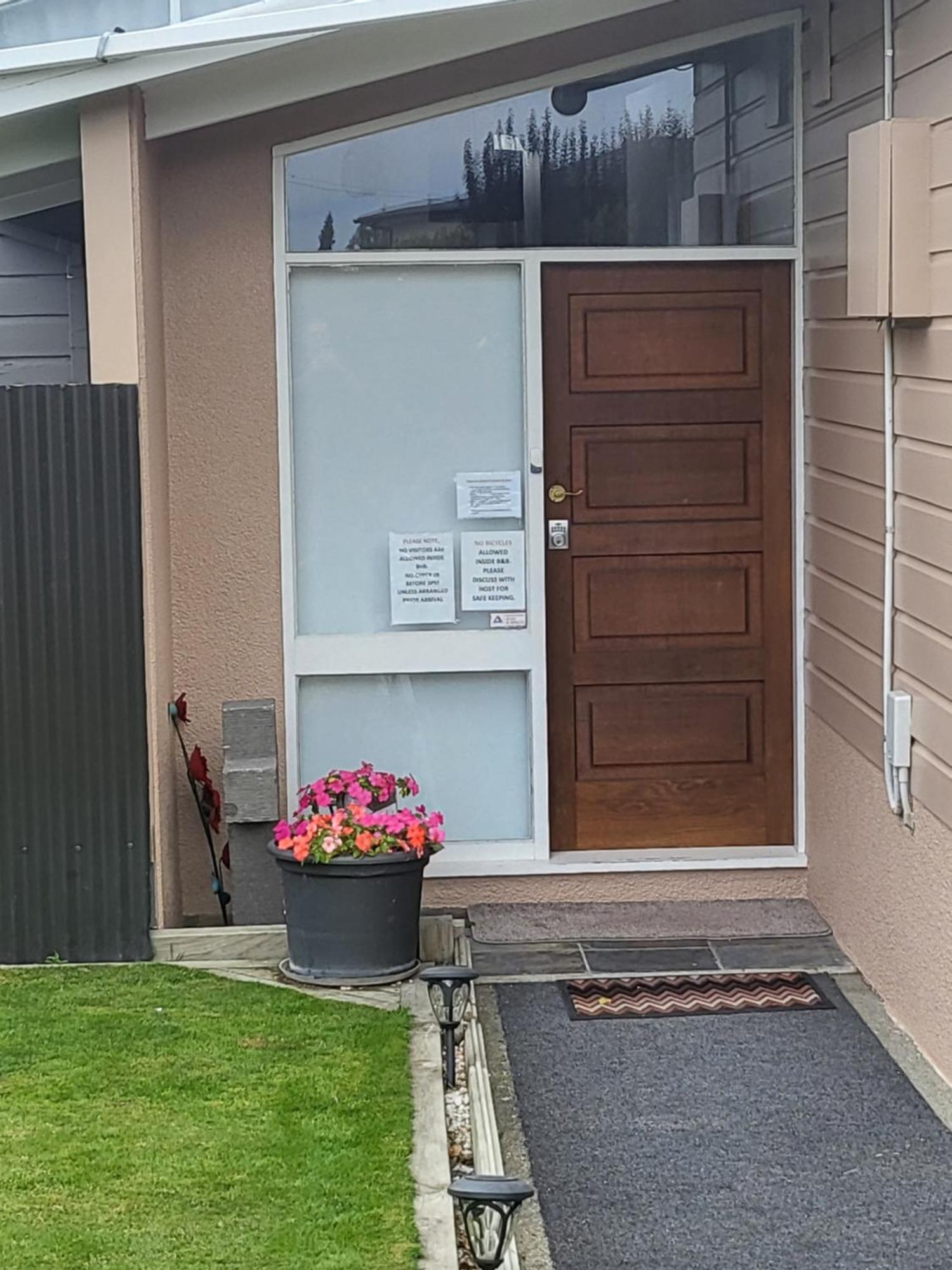 Barnes Street Bnb Timaru Buitenkant foto
